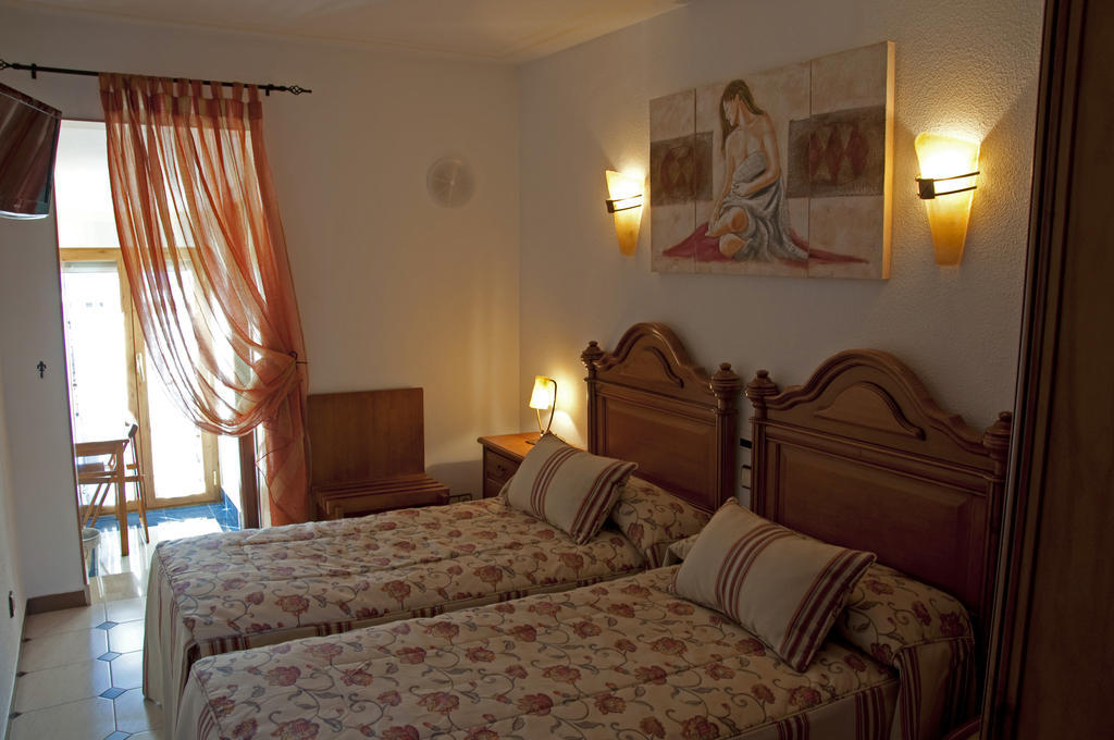 Hospederia Gemma La Lastrilla Room photo